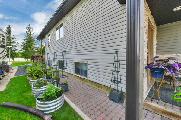 25074 South Pine Lake RD #3070, Rural Red Deer County, AB T0M1S0