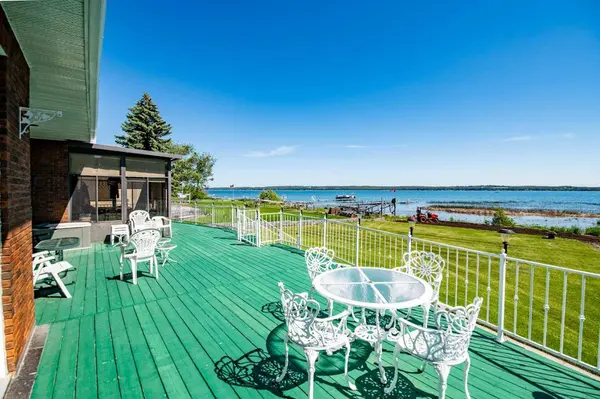 3 Rustic RD, Norglenwold, AB T4S 1S5