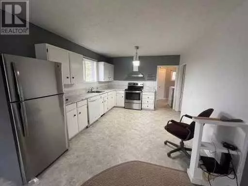 4714 49 AVE, Killam, AB T0B 2L0