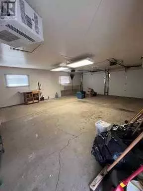 4714 49 AVE, Killam, AB T0B 2L0