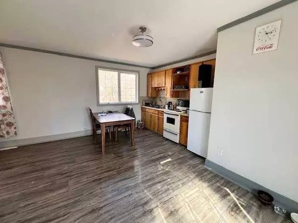 4801 49 ST, Sedgewick, AB T0B 4C0