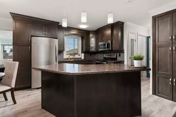 5408 47 AVE W, Forestburg, AB T0B 1N0