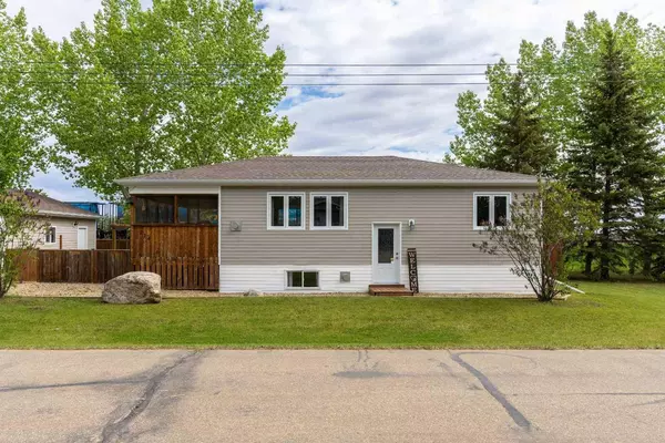 214 Railway AVE, Rosalind, AB T0B 3Y0
