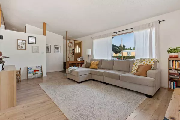 5312 53 AVE, Bashaw, AB T0B 0H0