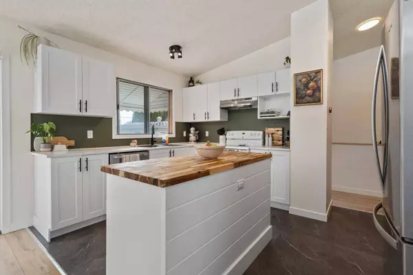 5312 53 AVE, Bashaw, AB T0B 0H0