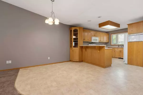 4807 49 AVE #Unit 2, Forestburg, AB T0B 1N0