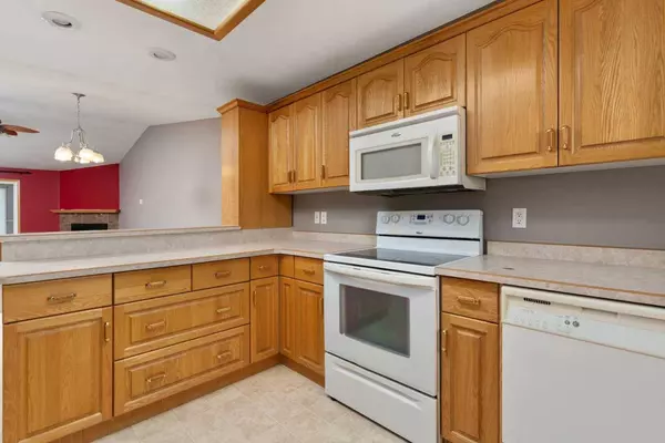 4807 49 AVE #Unit 2, Forestburg, AB T0B 1N0