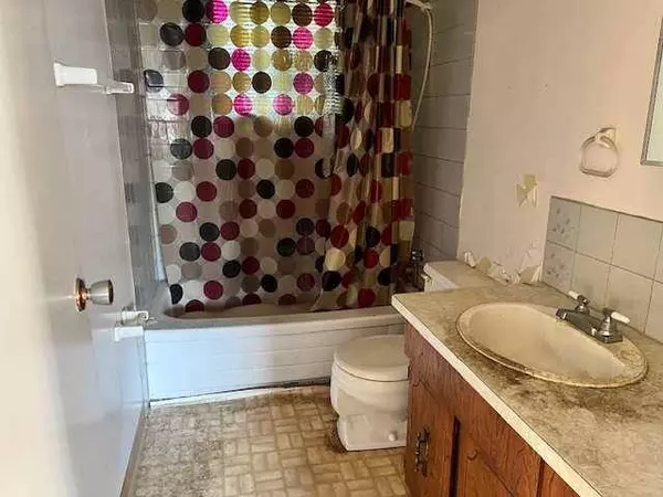 5114 52 ST, Tofield, AB T0B 4J0