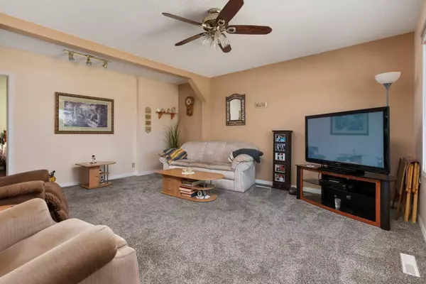 307 Manning AVE, Heisler, AB T0B 2A0