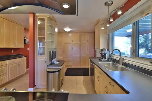 5226 52 ST, Daysland, AB T0B 1A0