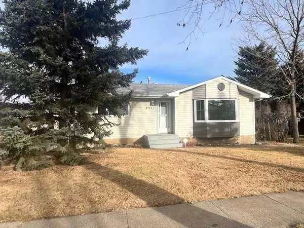 4913 47 AVE, Forestburg, AB T0B 1N0