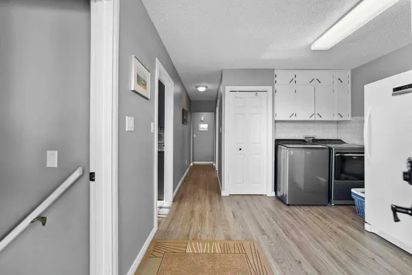 4802 51 AVE, Strome, AB T0B 4H0