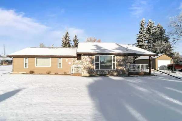 4802 51 AVE, Strome, AB T0B 4H0