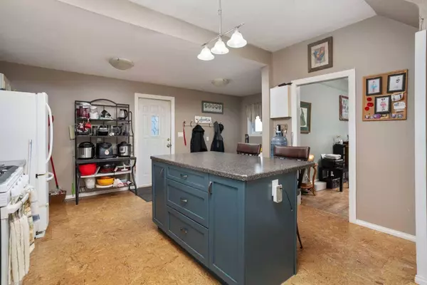 42479 RR 143, Rural Flagstaff County, AB T0B 1N0