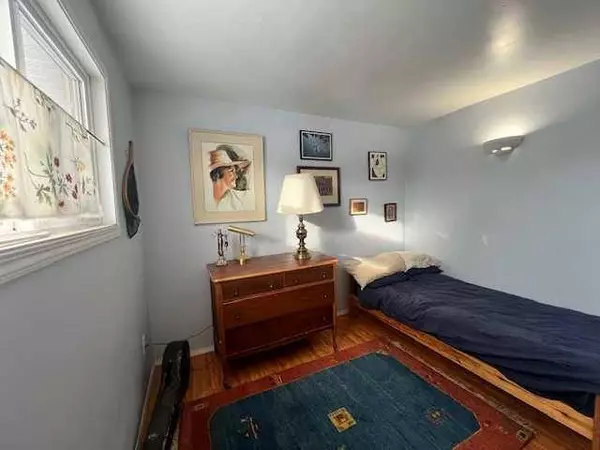 211 Lady Helen AVE W, Galahad, AB T0B 1R0