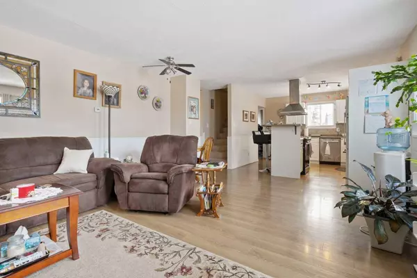 5023 49 ST, Holden, AB T0B 2C0