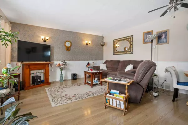 5023 49 ST, Holden, AB T0B 2C0