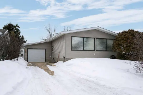 5404 47 AVE W, Forestburg, AB T0B 1N0