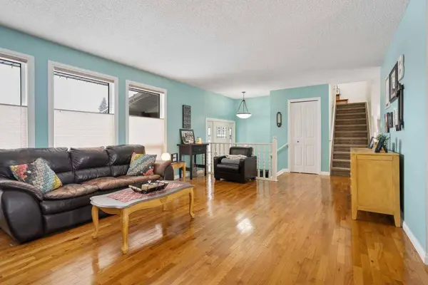 5410 47 AVE W, Forestburg, AB T0B 1N0