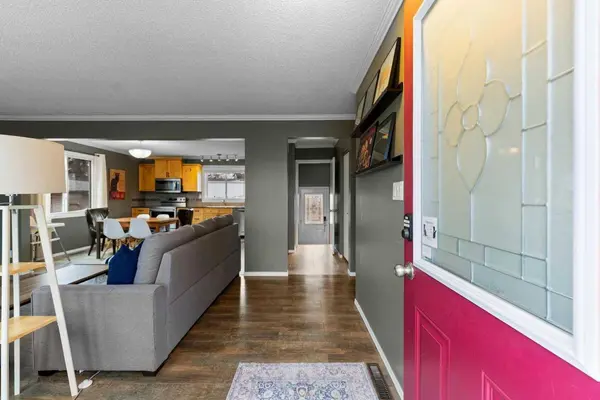 6203 48B AVE, Camrose, AB T4V 0M2