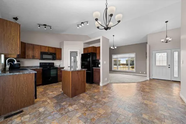 5615 45 AVE W, Forestburg, AB T0B 1N0