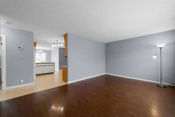 5114 48 ST, Strome, AB T0B 4H0