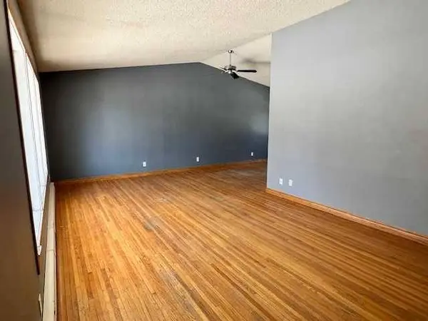 5021 47 ST, Daysland, AB T0B 1N0