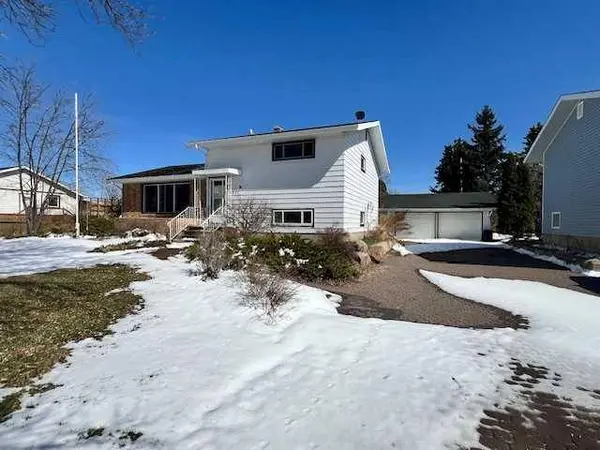 5021 47 ST, Daysland, AB T0B 1N0