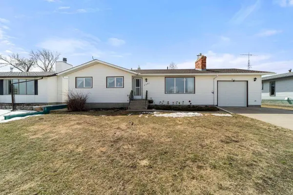 5221 51 AVE, Holden, AB T0B 2C0