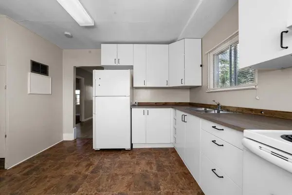 5137 50 ST, Daysland, AB T0B 1A0