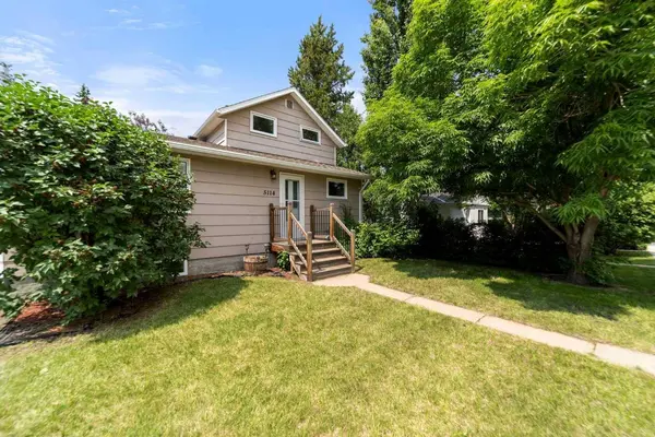 5114 52 ST, Daysland, AB T0B 1A0