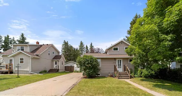 5114 52 ST, Daysland, AB T0B 1A0