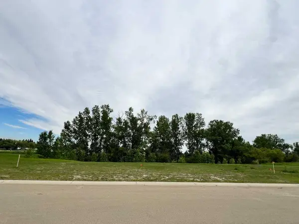 5212 46 ST, Killam, AB T0B 2L0