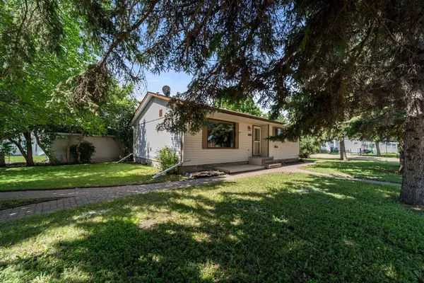 4814 49 AVE, Forestburg, AB T0B 1N0