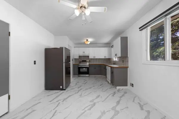 4814 49 AVE, Forestburg, AB T0B 1N0