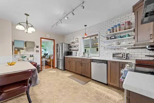 210 McGill ST, Ferintosh, AB T0B 1M0