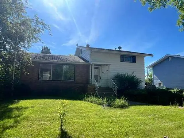 5021 47 ST, Daysland, AB T0B 1N0