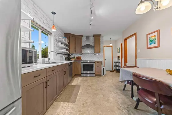 210 McGill ST, Ferintosh, AB T0B 1M0
