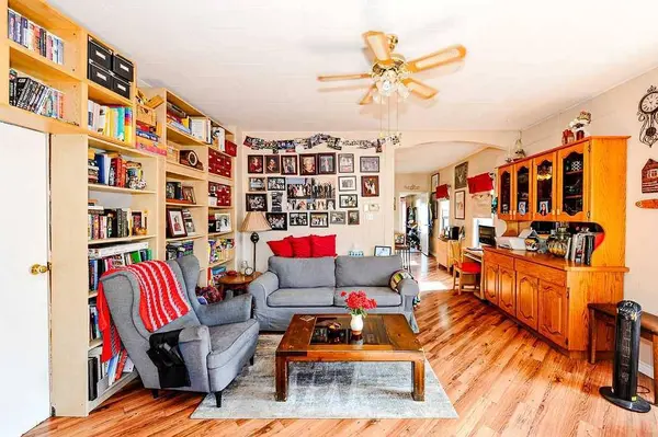 5201 50 ST, Daysland, AB T0B 1A0