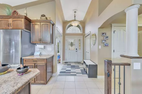 61 Pondside CRES, Blackfalds, AB T4M 0G3