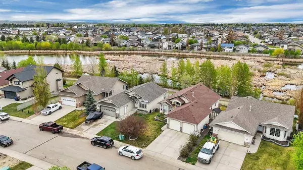 61 Pondside CRES, Blackfalds, AB T4M 0G3