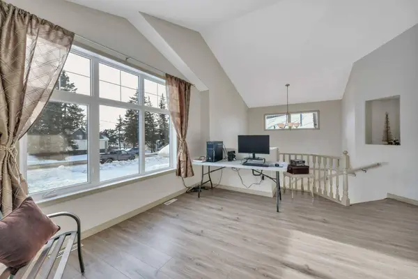 1024 19 AVE, Lousana, AB T0M 1K0