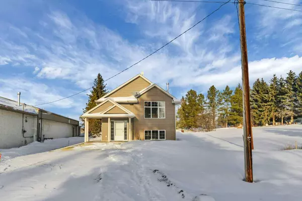 1024 19 AVE, Lousana, AB T0M 1K0