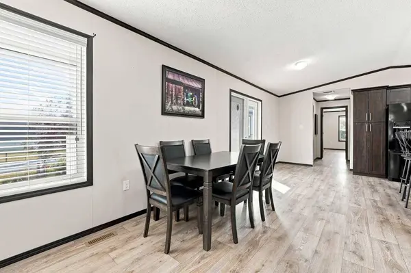15 Mackenzie Ranch WAY, Lacombe, AB T4L 0B4