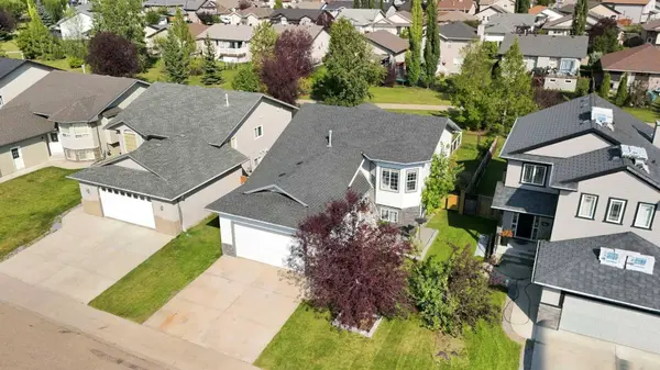 19 Jenner CRES, Red Deer, AB T4P 0B2