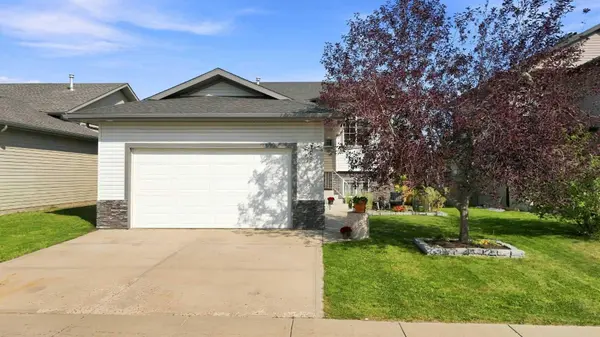 19 Jenner CRES, Red Deer, AB T4P 0B2