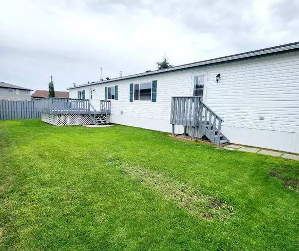 4504 59 ST, Rocky Mountain House, AB T4T1N9