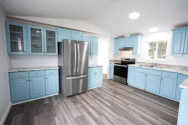 4504 59 ST, Rocky Mountain House, AB T4T1N9