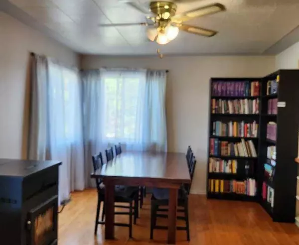 4903 50 ST, Caroline, AB T0M 0M0