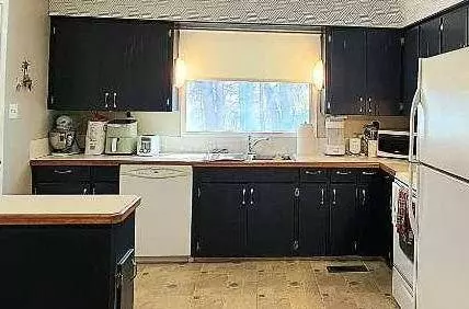 4903 50 ST, Caroline, AB T0M 0M0